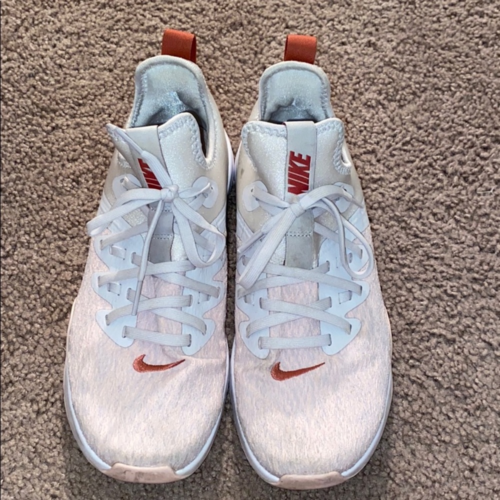 Nike Shoes! - Picture 3 of 3